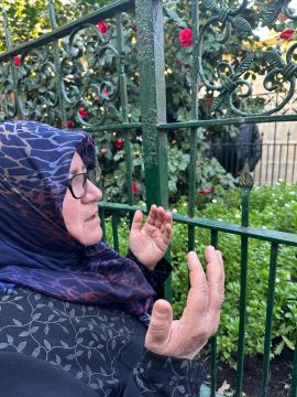 ALLAH KABUL ETSİN. DUA BEKLERİZ. 